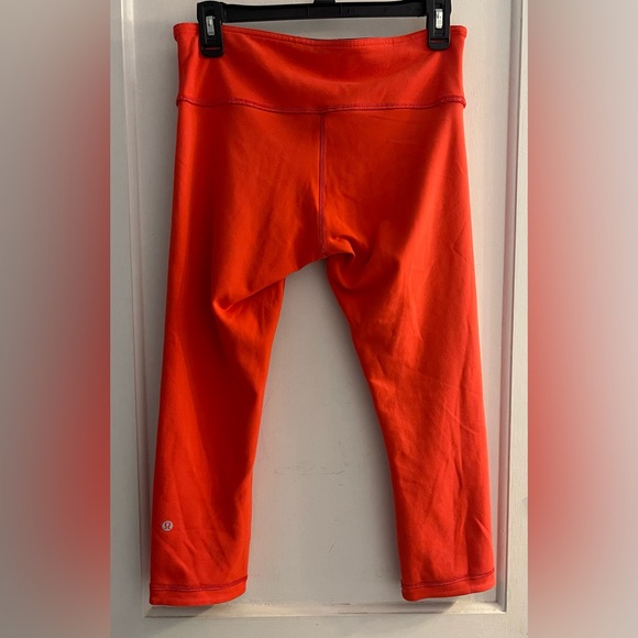 Lululemon Wunder Under Crop III *Reversible Size 8 - Picture 5 of 5